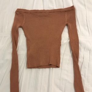 Fitted Off-the-Shoulder Ribbed Top